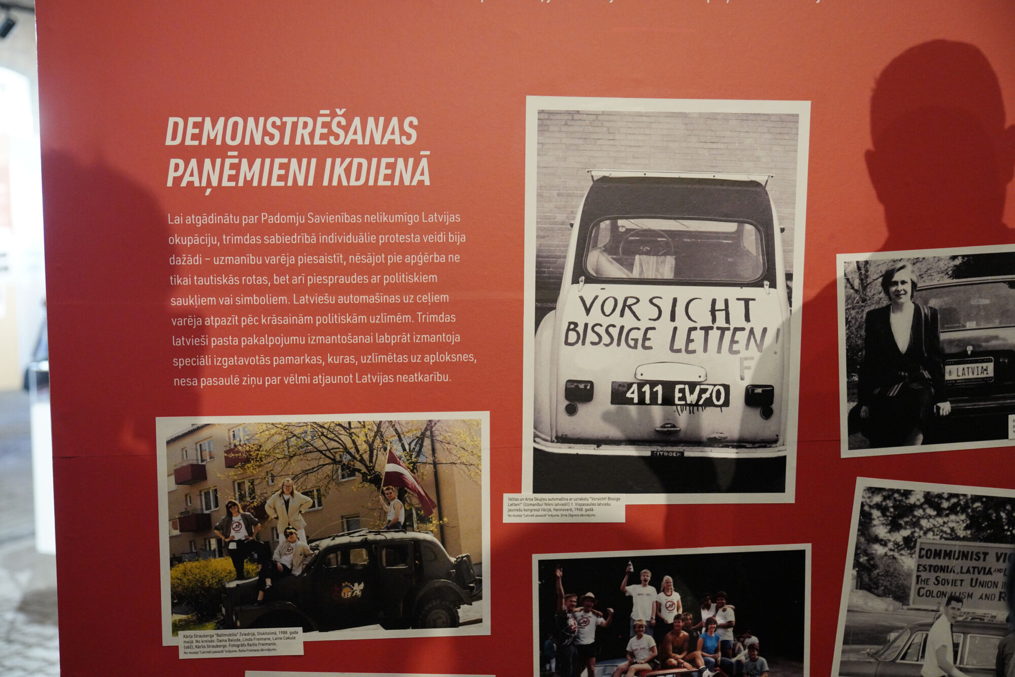 Izstādes “NYET, NYET, SOVIET! Politiskie protesti un demonstrācijas ārpus Latvijas 1945–1991” iekšskats. Mārtiņa Zidera foto.